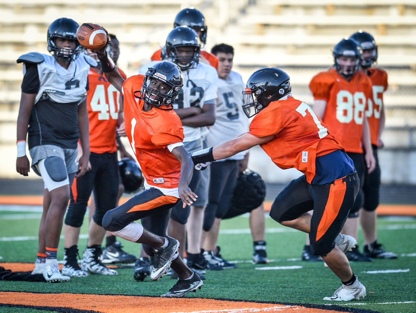082219-mda-spt-ut-football-003a.JPG